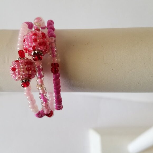 Hand Crafted Memory Wire Wrap Bracelet with Charms Pink/Red Small - Picture 6 of 8